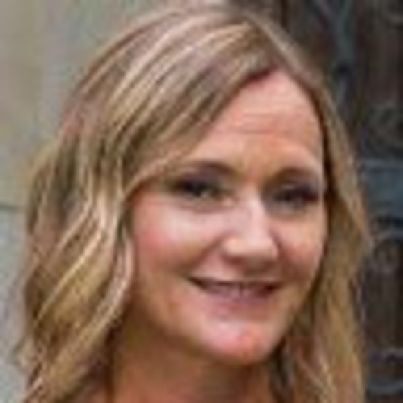 Meet your Posher, Sheila - Picture 1 of 1